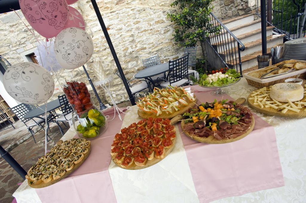 Il Castelluccio Country Resort Restaurant & Spa Barberino di Mugello Exterior foto